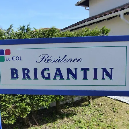 Le Brigantin, Mitoyenne De 68m2 Avec Terrasse, Jardinet Et Petit Garage * Capbreton