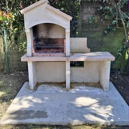 Willa Le Brigantin, Mitoyenne De 68m2 Avec Terrasse, Jardinet Et Petit Garage *